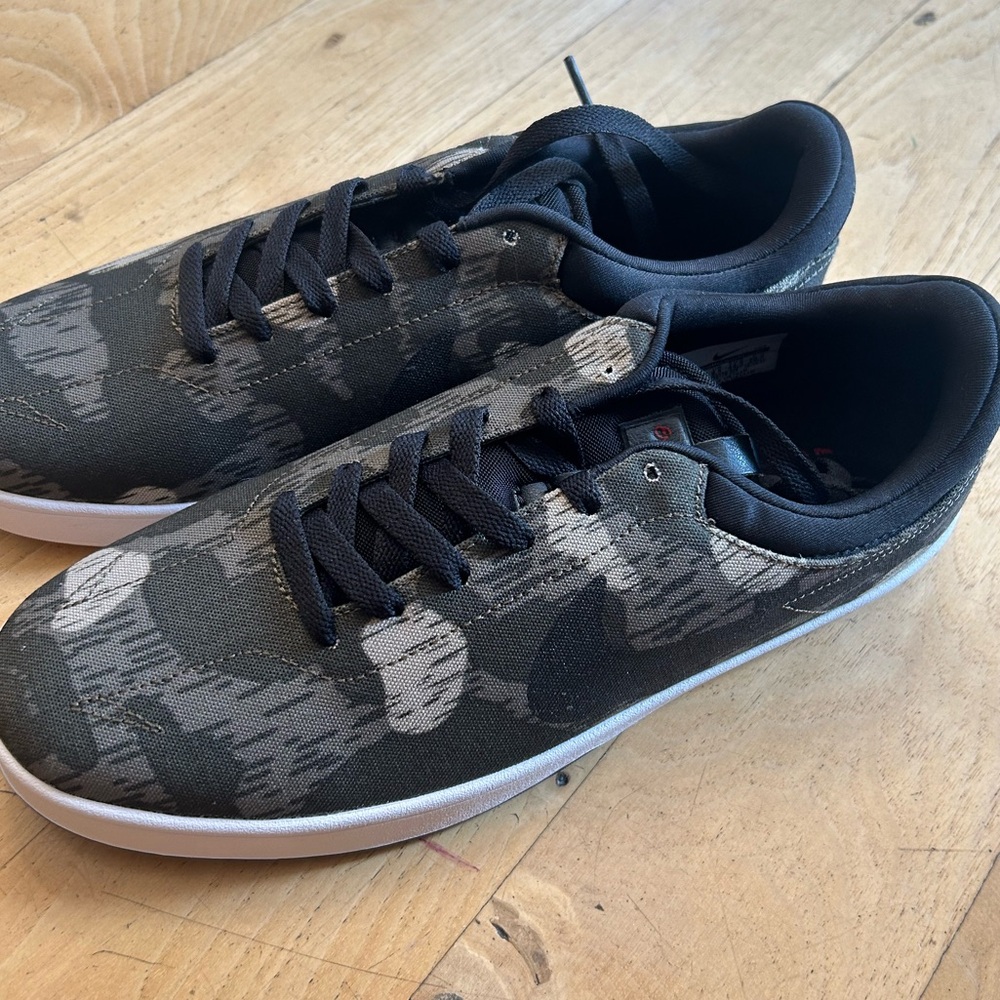 NWOT Nike SB Eric Koston Lunarlon Shoes Camouflage Size 10.5 - Picture 2 of 10